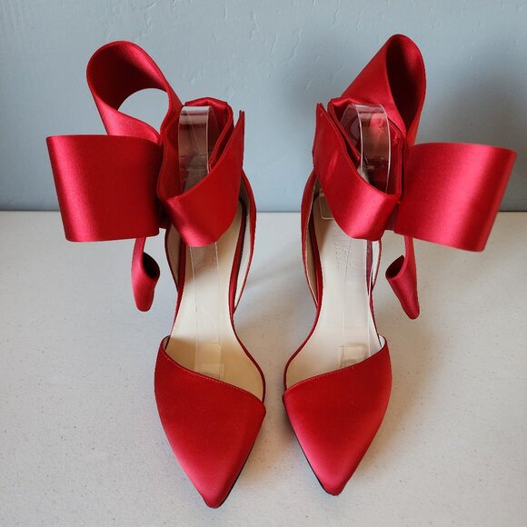 Aminah Red Bow Pumps "EUC" - Picture 14 of 16
